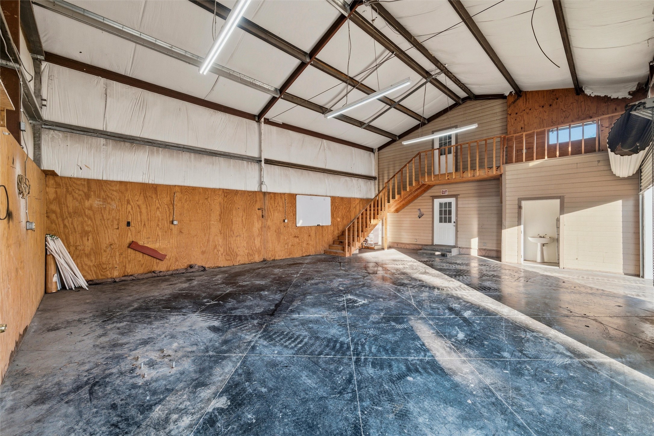 301 E Dallas Street Hutchins TX 75141
