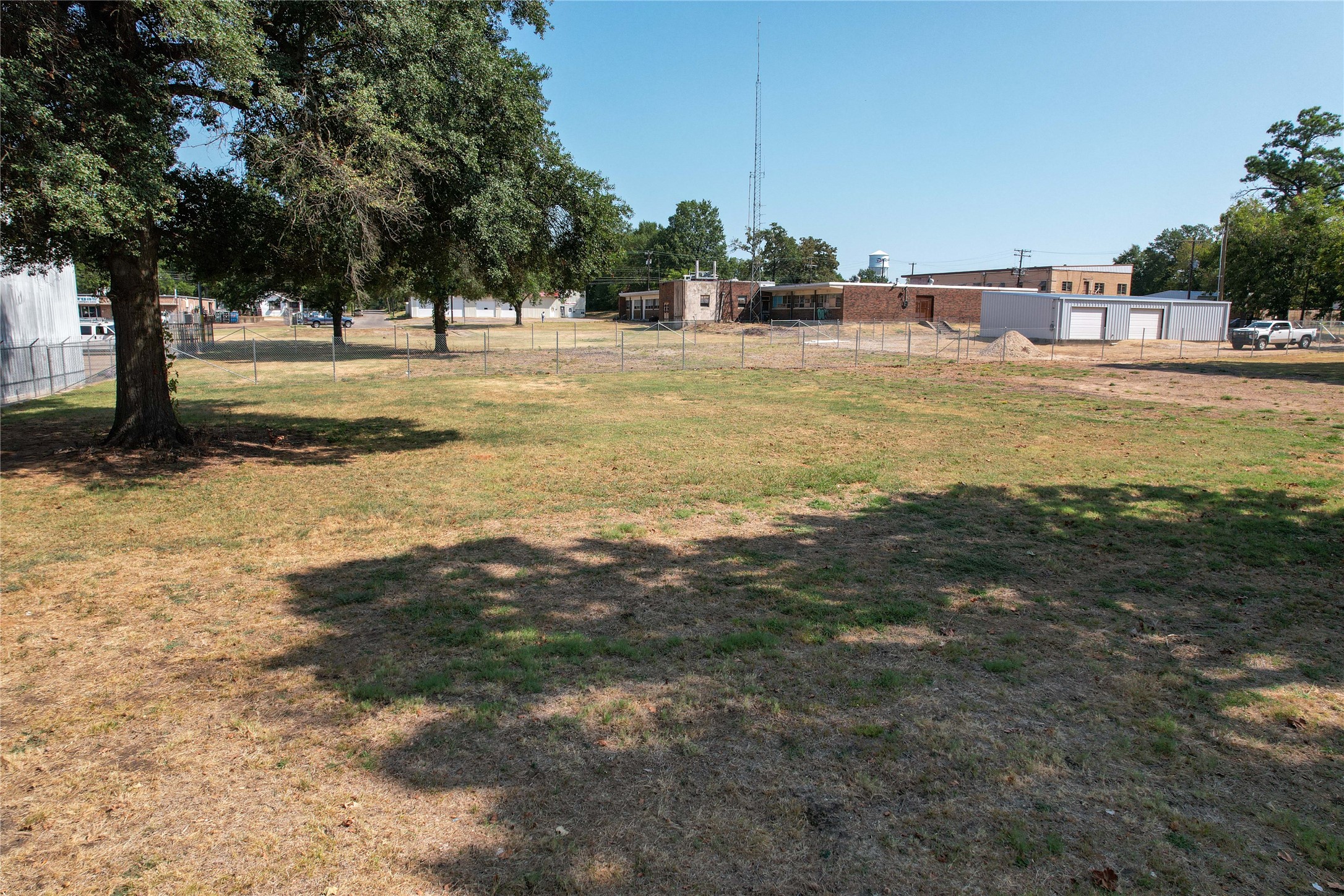 Lot 4 Blk 127 W Kaufman Street Paris TX 75460