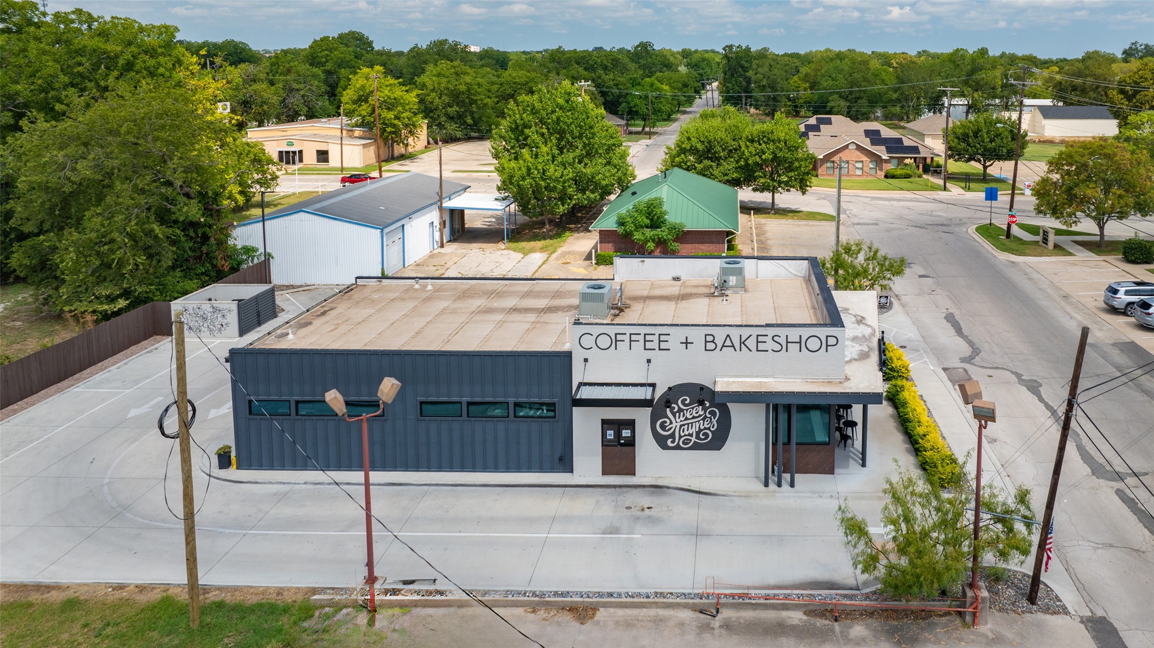 211 N Weaver Street Gainesville TX 76240