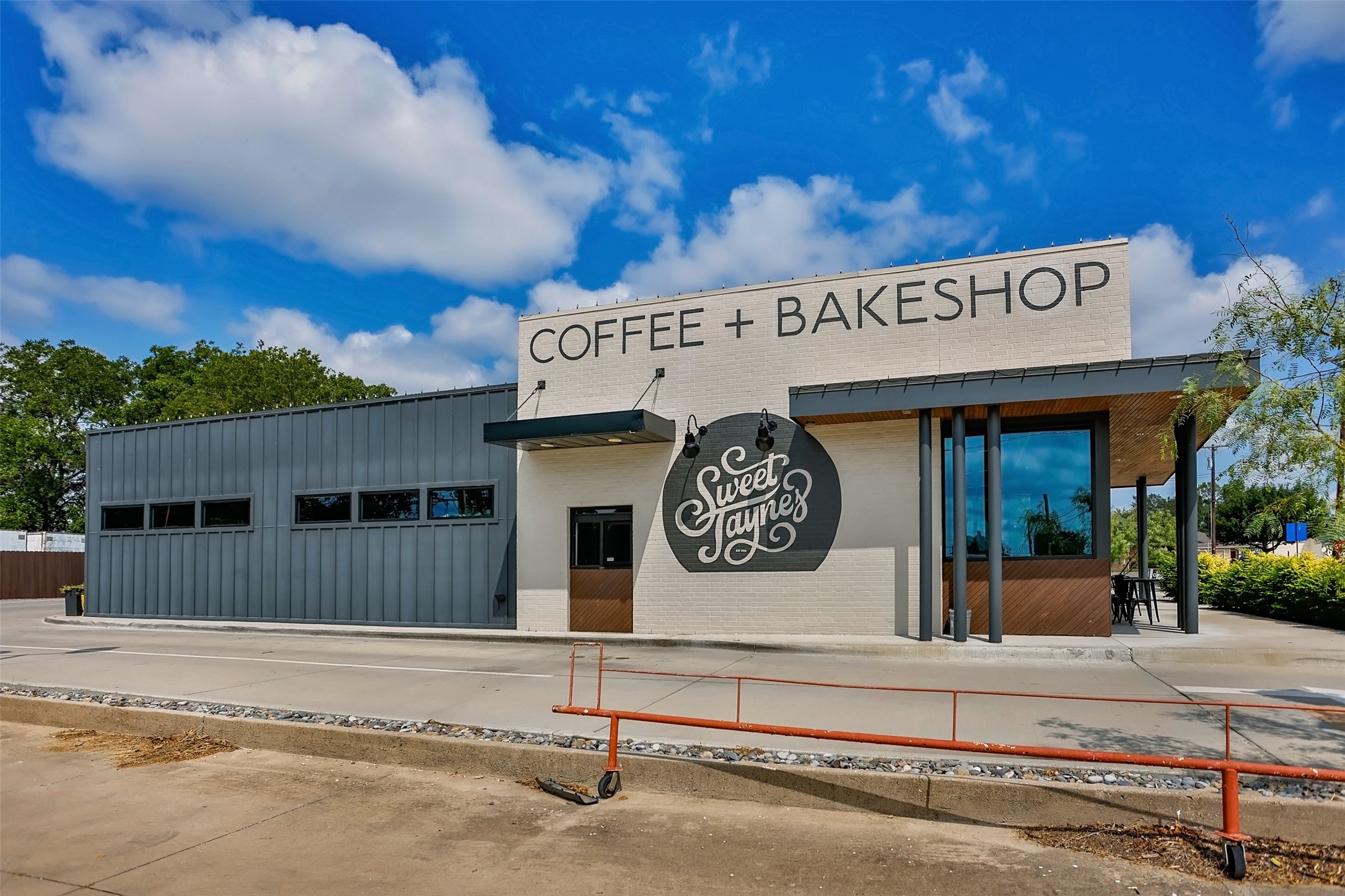 211 N Weaver Street Gainesville TX 76240