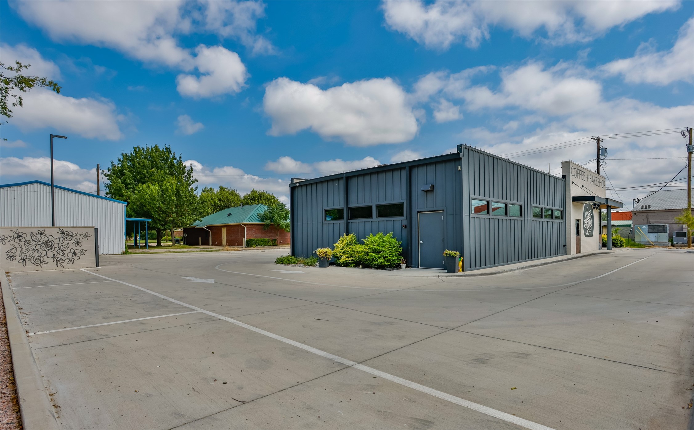 211 N Weaver Street Gainesville TX 76240