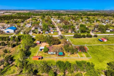 4260 Lasater Balch Springs TX 75181