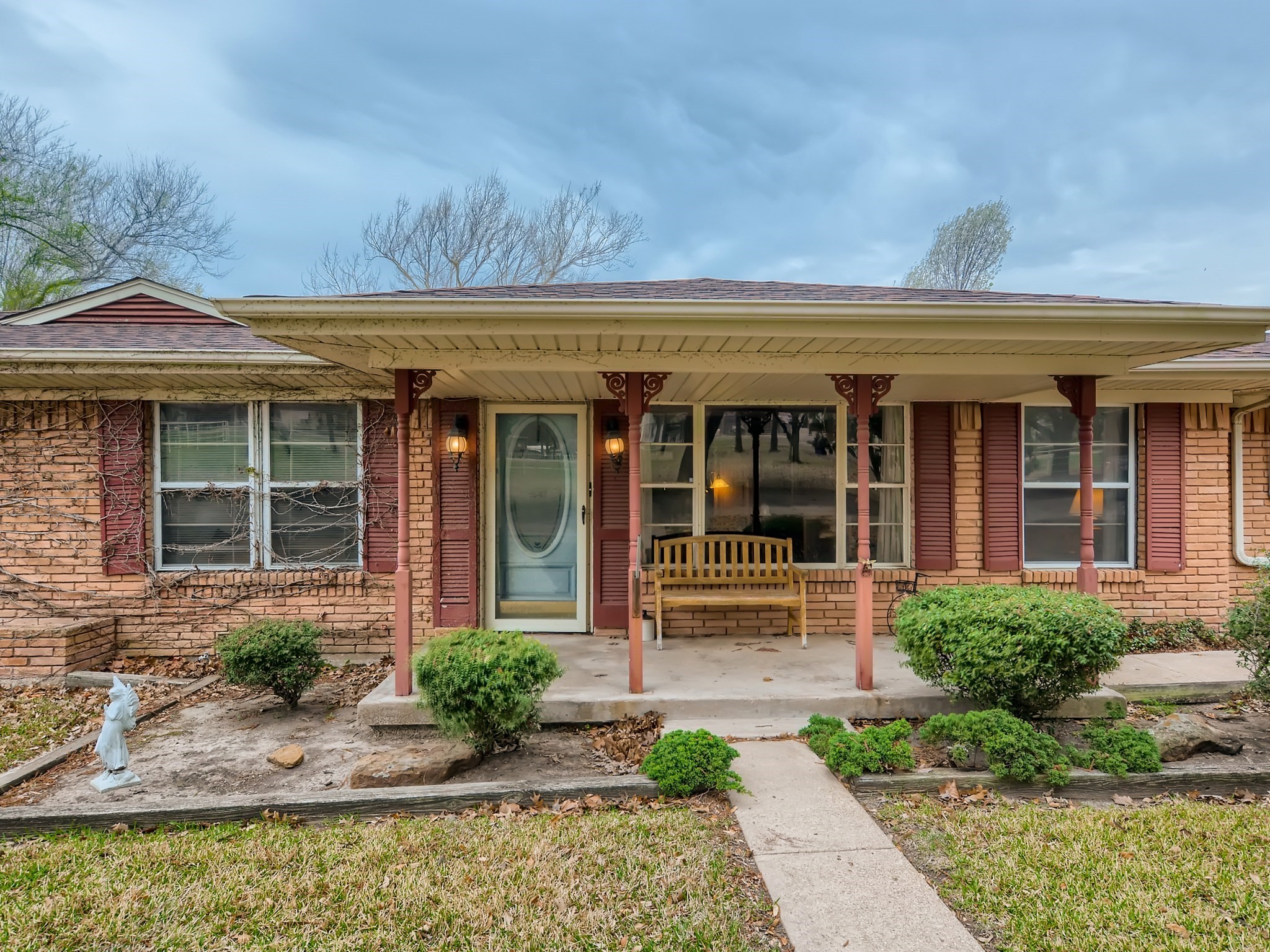 4260 Lasater Balch Springs TX 75181