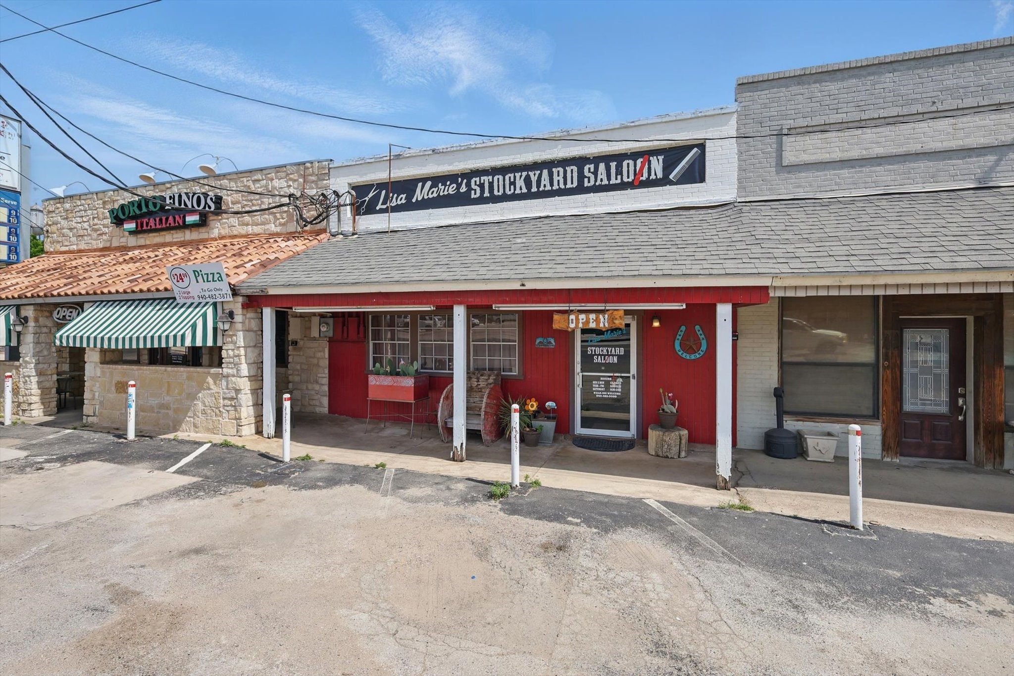206 W Mccart Street Krum TX 76249