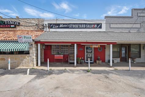 206 W Mccart Street Krum TX 76249