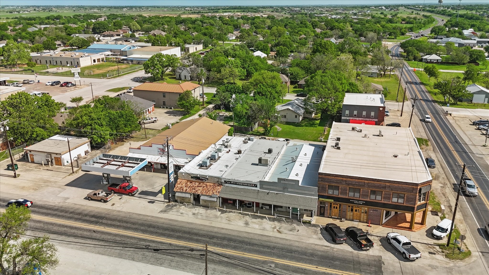 206 W Mccart Street Krum TX 76249