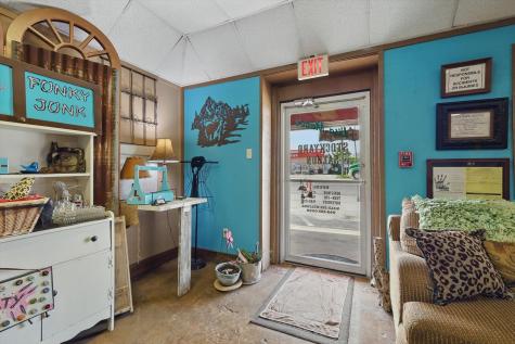 206 W Mccart Street Krum TX 76249