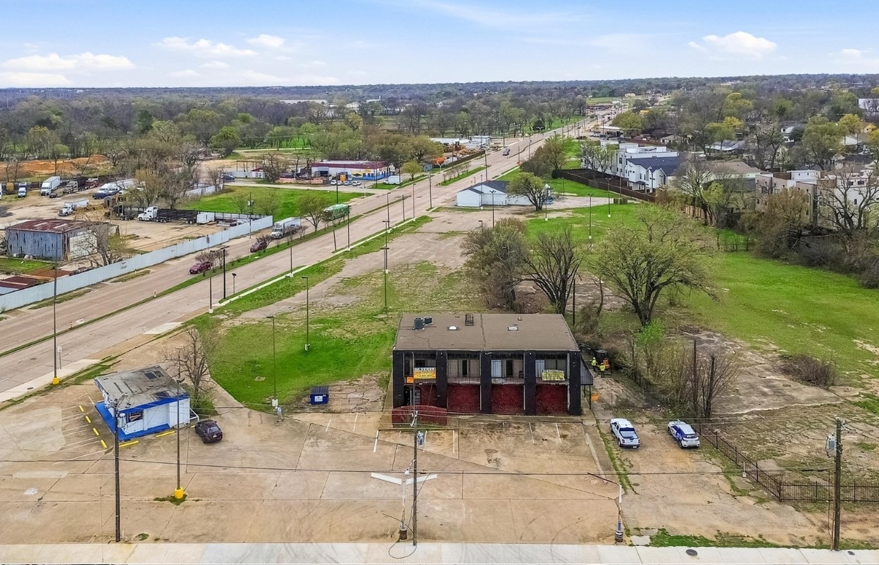 2908 E 11th Street Dallas TX 75203
