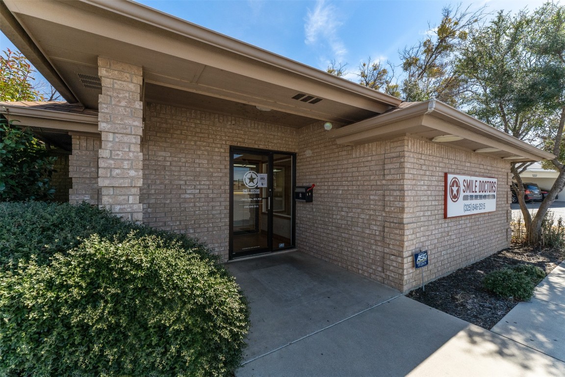 2414 Crockett Drive Brownwood TX 76801