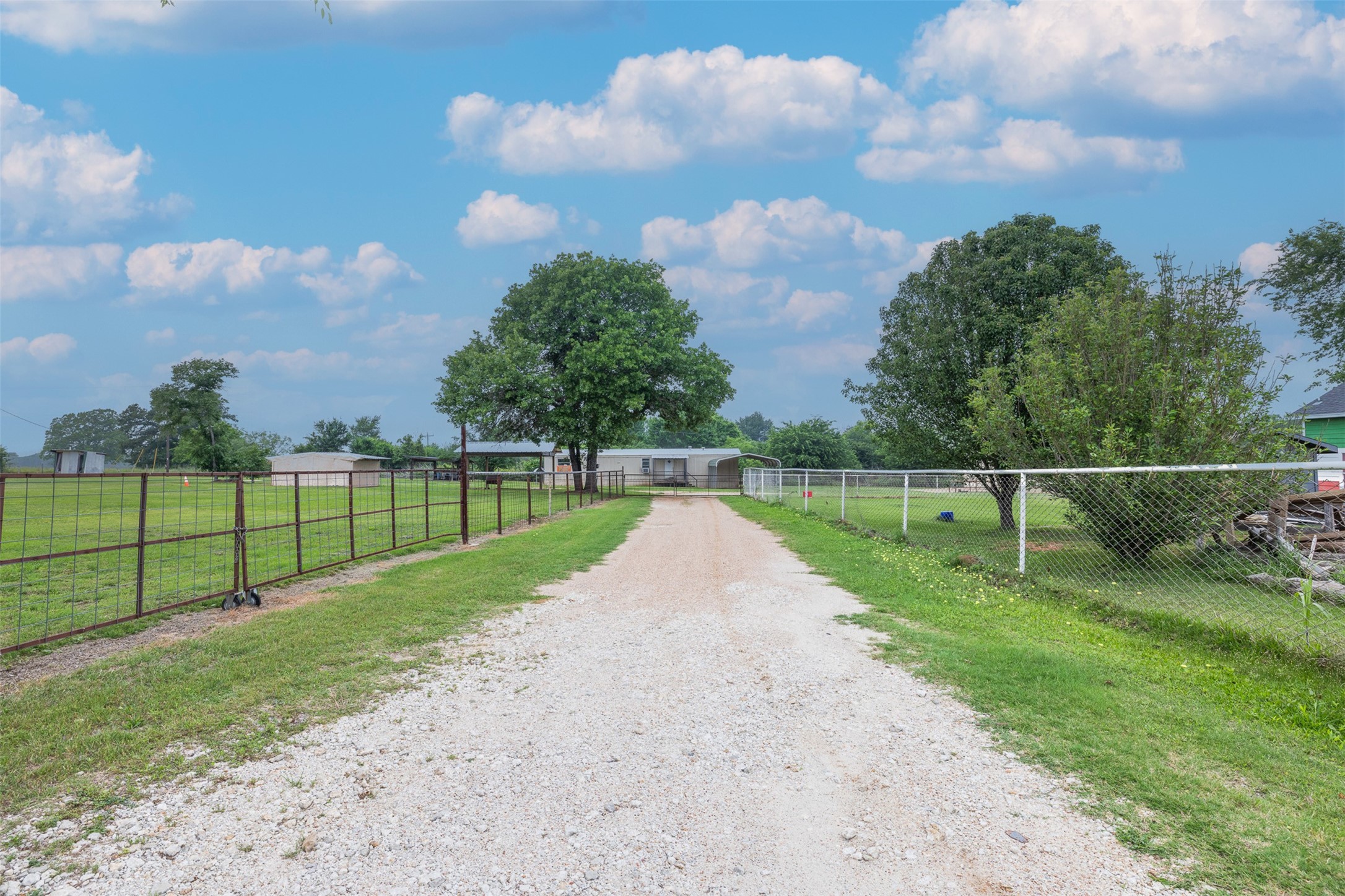 11846 Prairie Hill Drive Hearne TX 77859