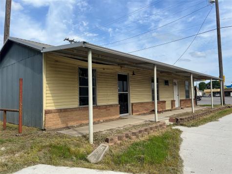 106 N Front Street Mart TX 76664