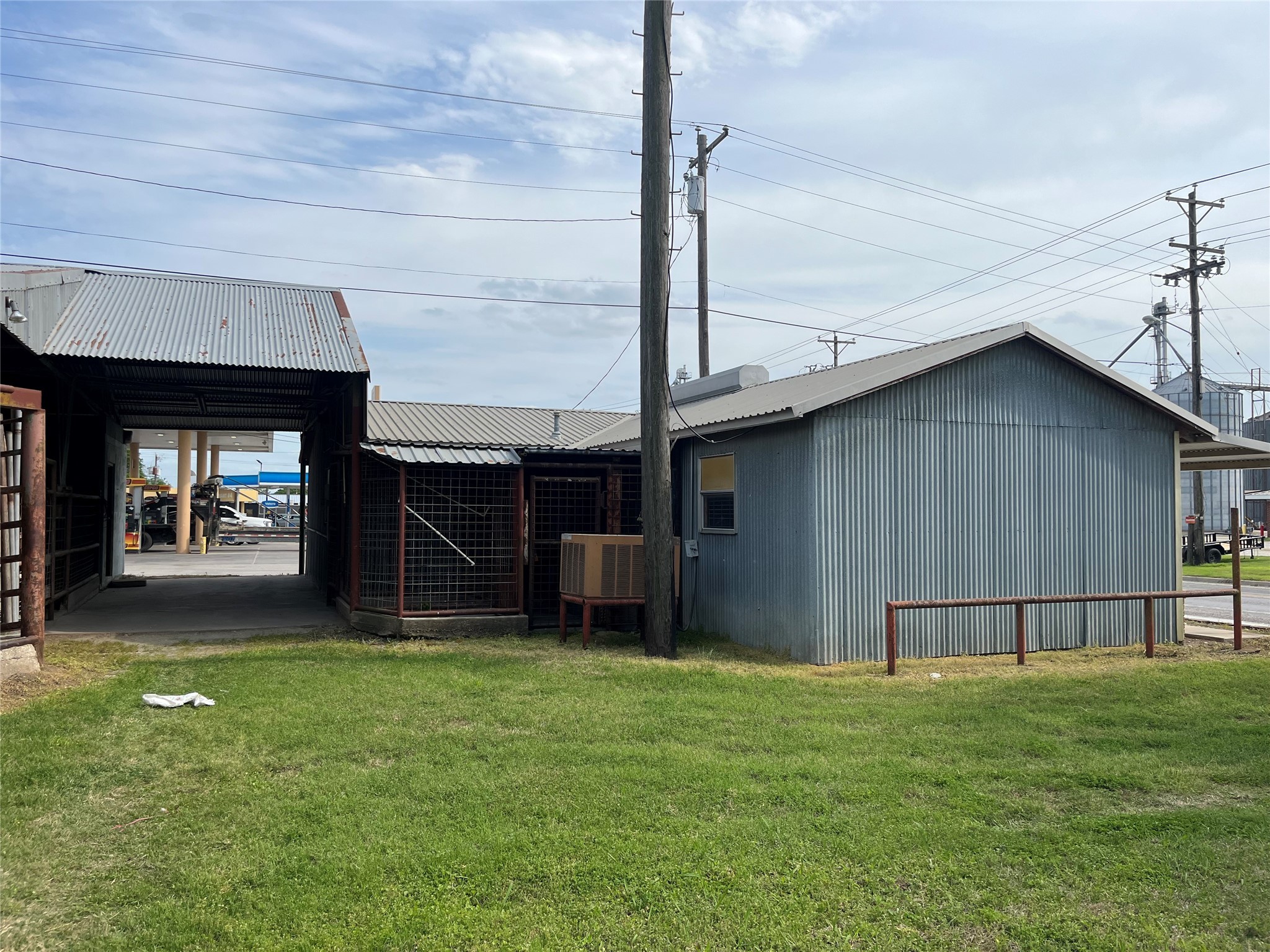 106 N Front Street Mart TX 76664