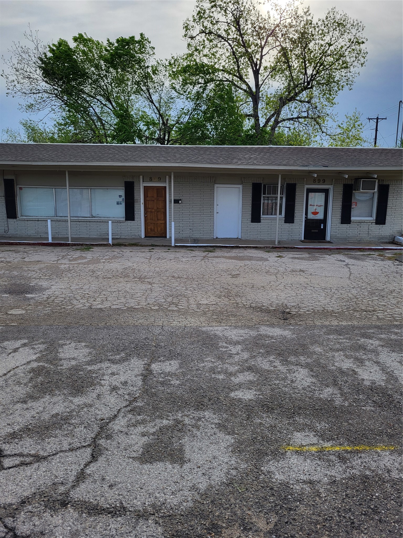 899 S Cherry Lane White Settlement TX 76108