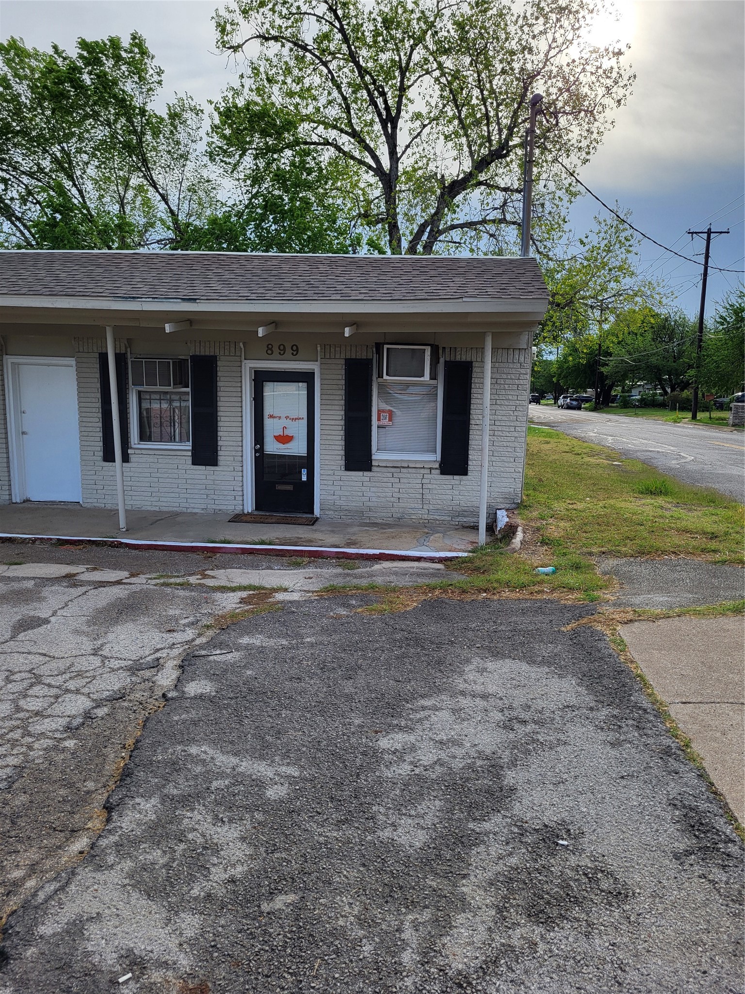 899 S Cherry Lane White Settlement TX 76108