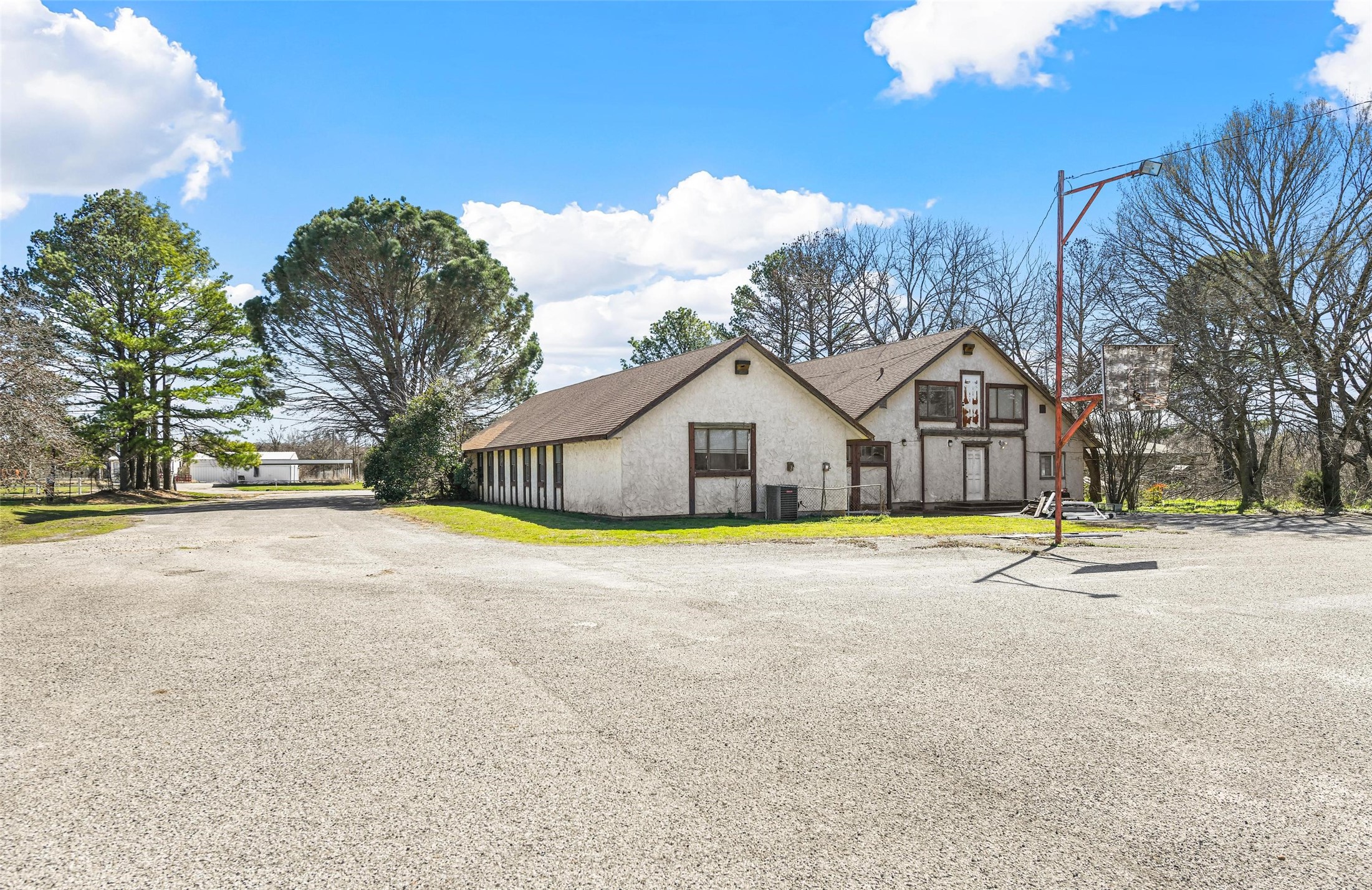 1505 E Henderson Street Cleburne TX 76031