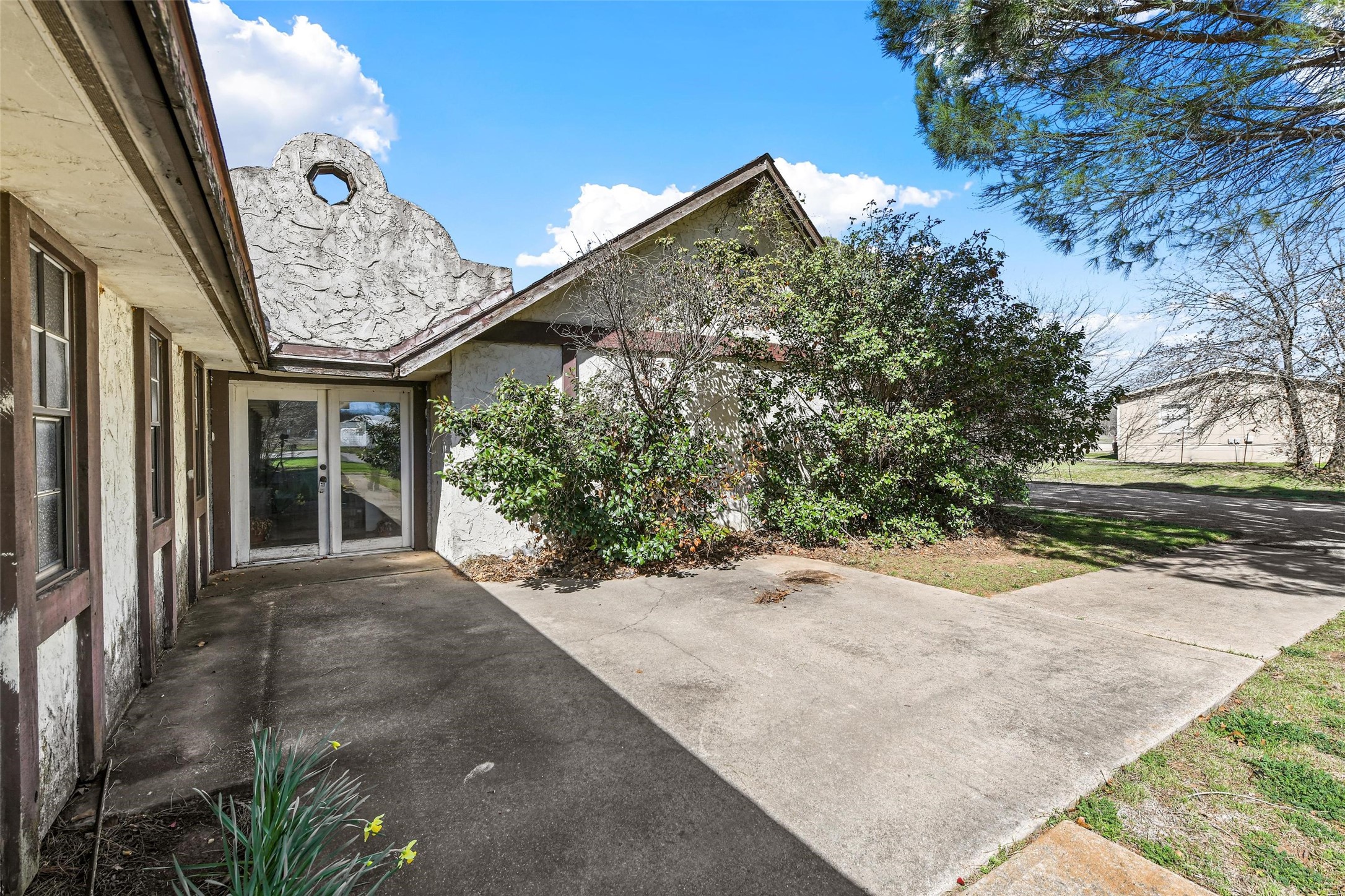 1505 E Henderson Street Cleburne TX 76031