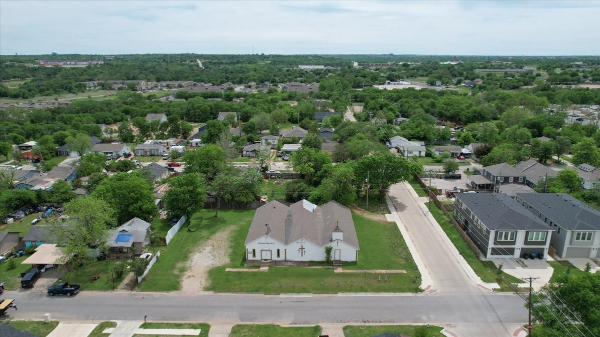 1700 E Davis Avenue Fort Worth TX 76104