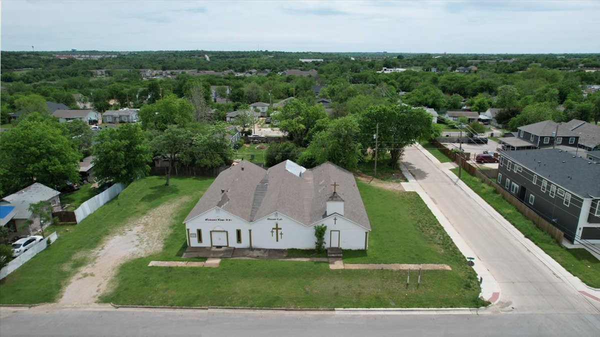 1700 E Davis Avenue Fort Worth TX 76104