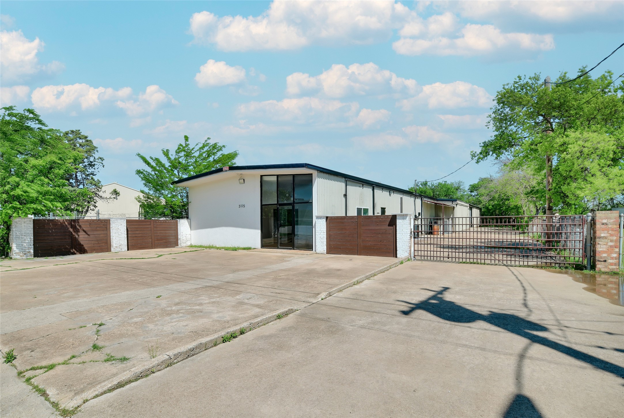 3115 Sabine Street Forest Hill TX 76119