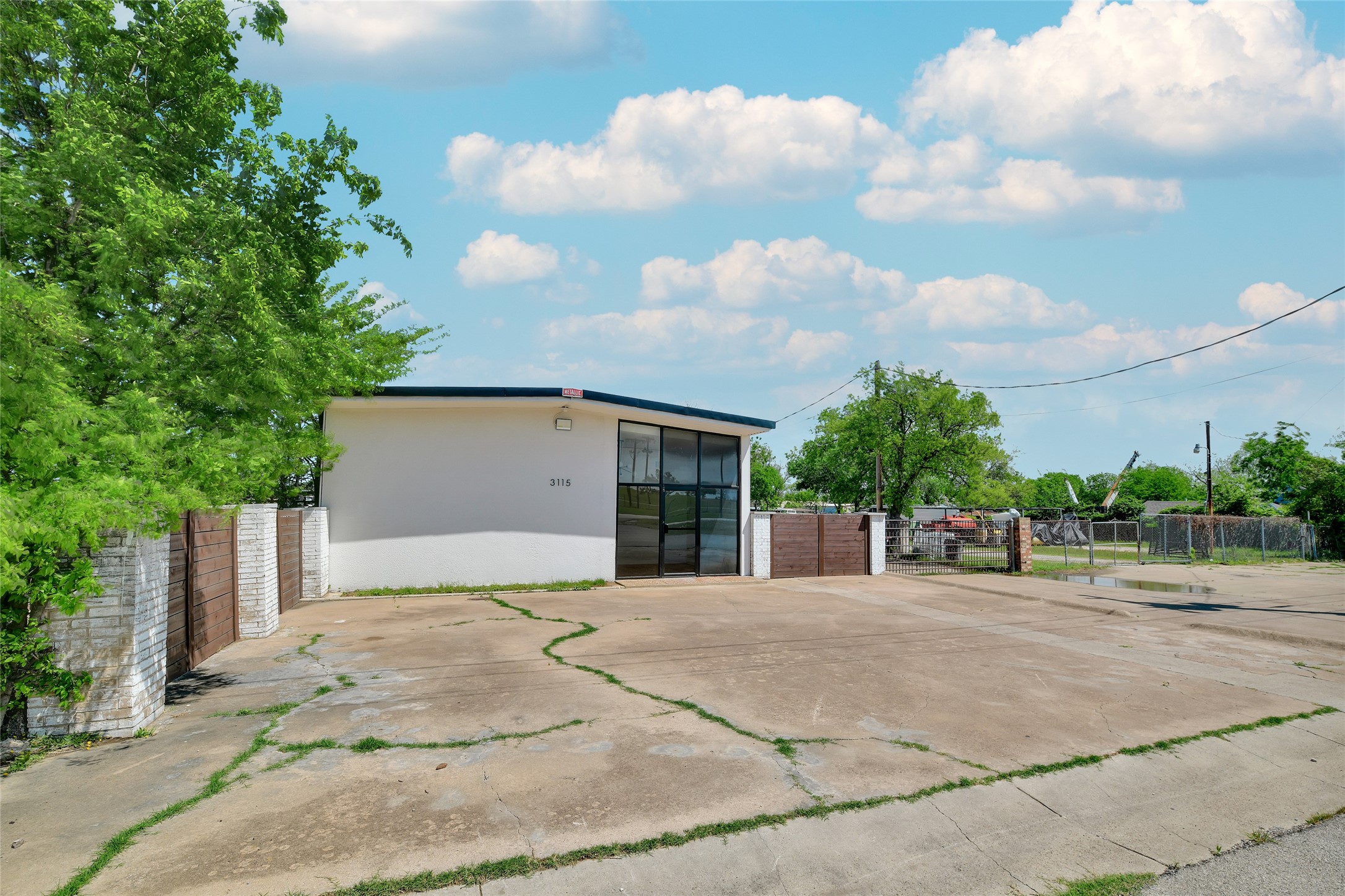 3115 Sabine Street Forest Hill TX 76119