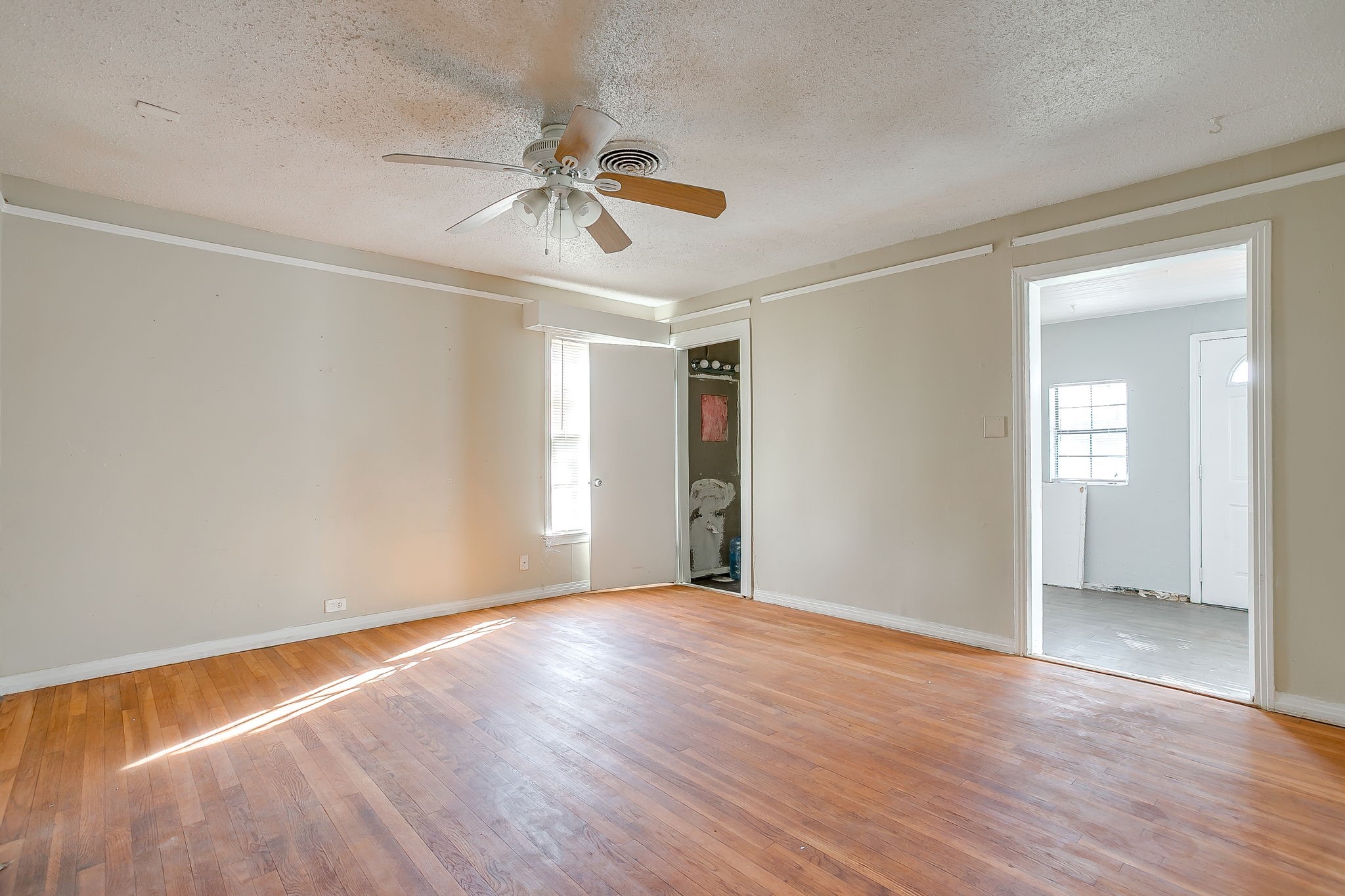 7900 Raymond Avenue White Settlement TX 76108