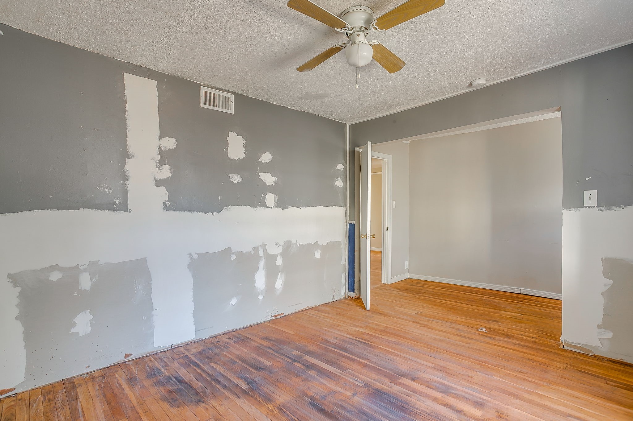 7900 Raymond Avenue White Settlement TX 76108