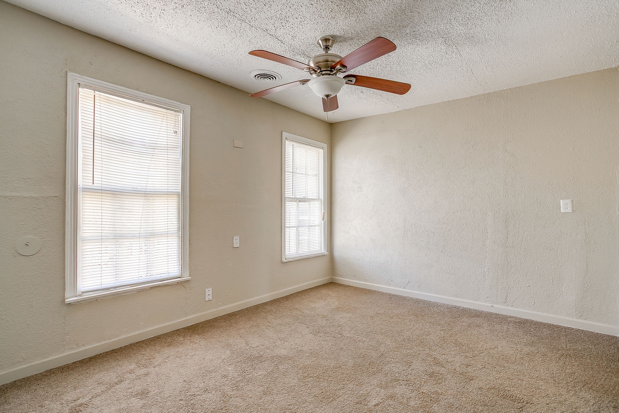 7900 Raymond Avenue White Settlement TX 76108