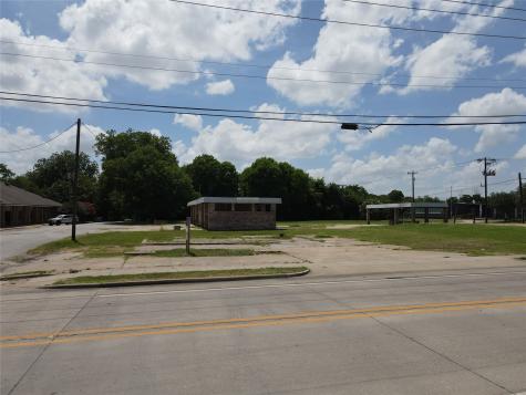 111 S Dallas Avenue Lancaster TX 75146