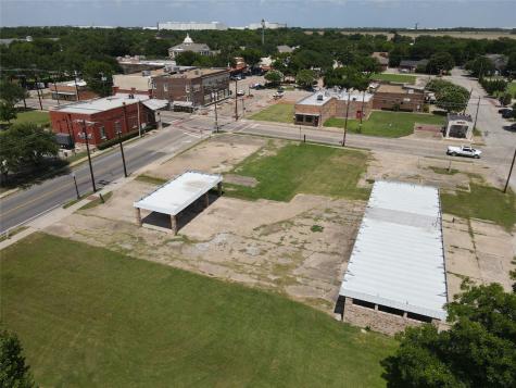 111 S Dallas Avenue Lancaster TX 75146