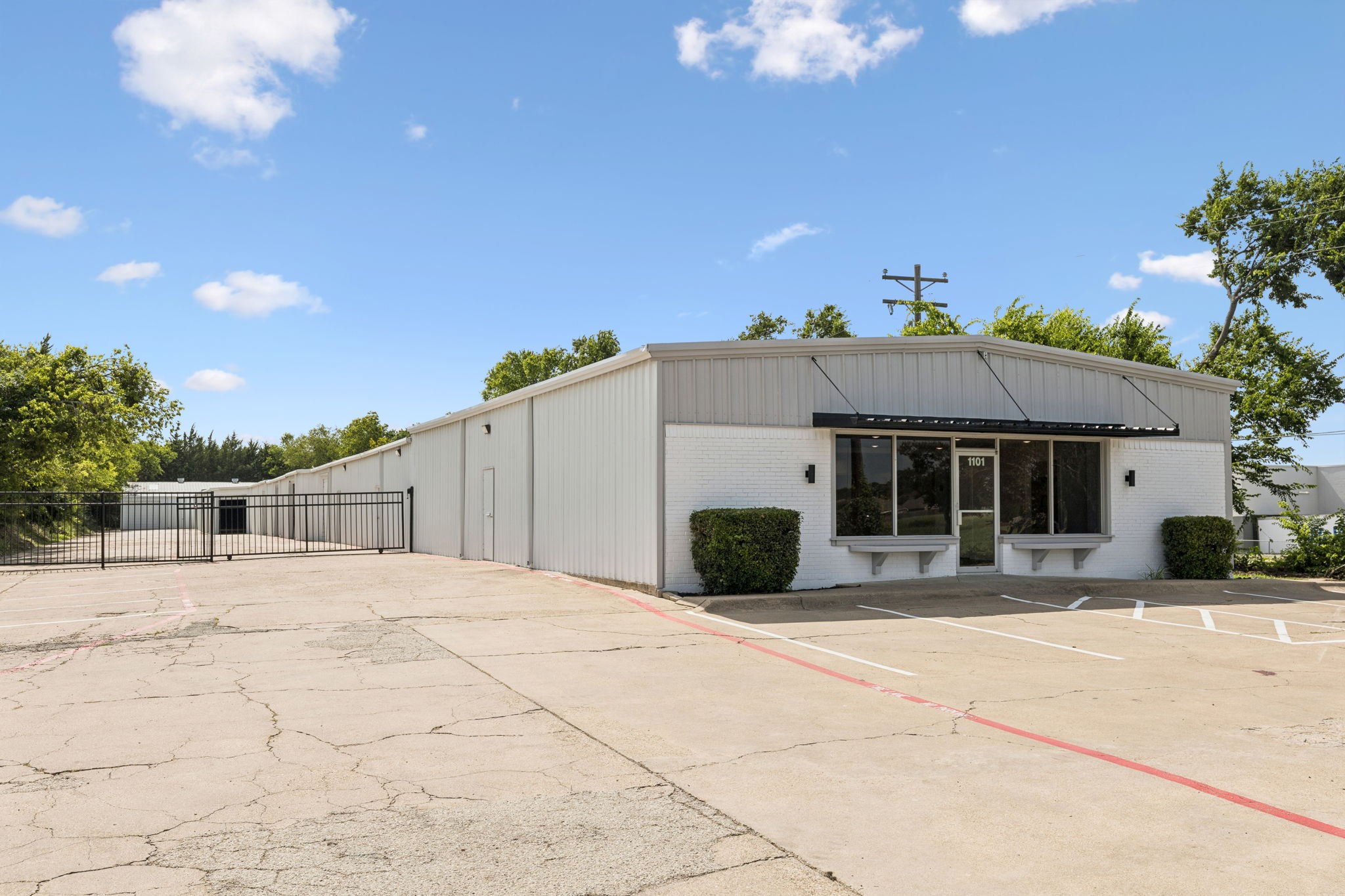 1101 S Hampton Road Desoto TX 75115