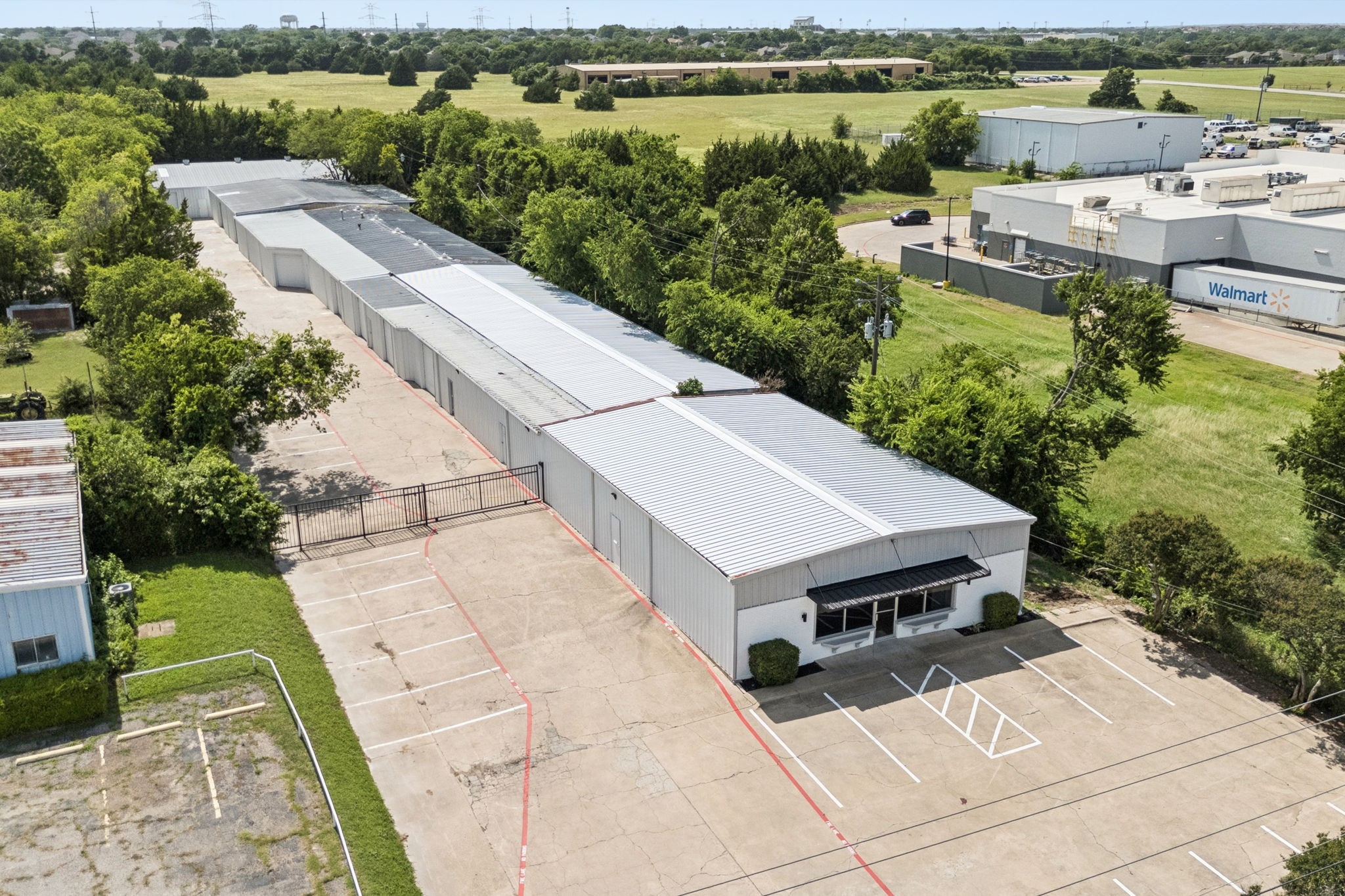1101 S Hampton Road Desoto TX 75115