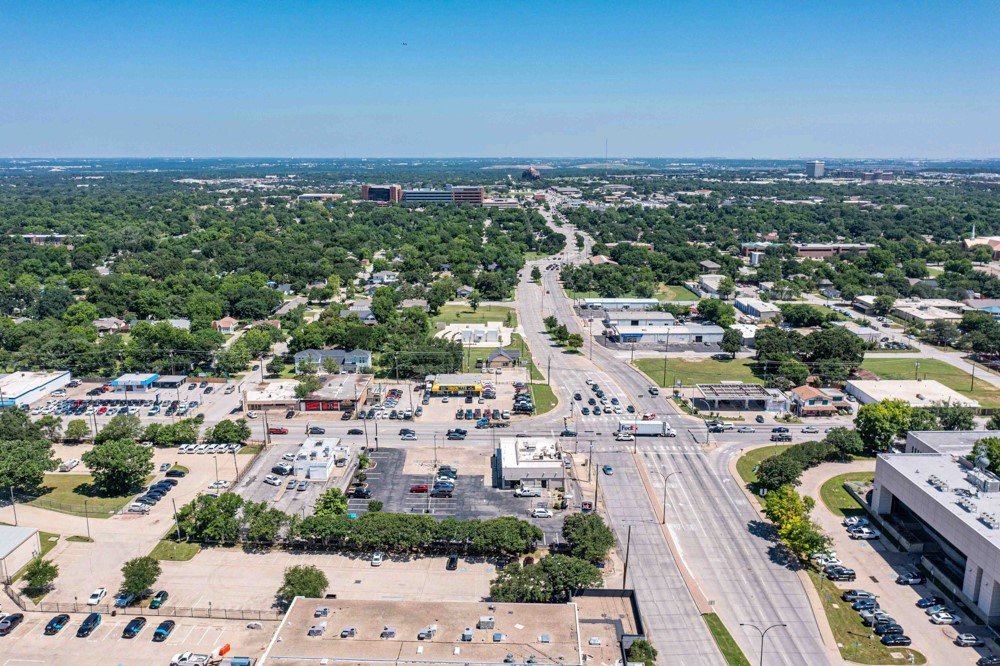 721 W Division Street Arlington TX 76012