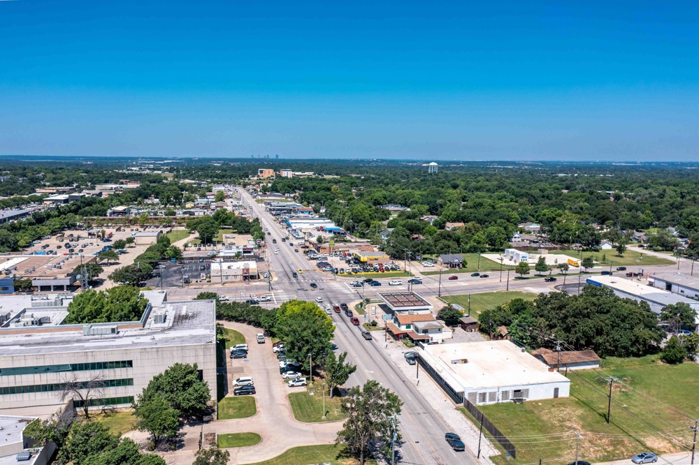 721 W Division Street Arlington TX 76012