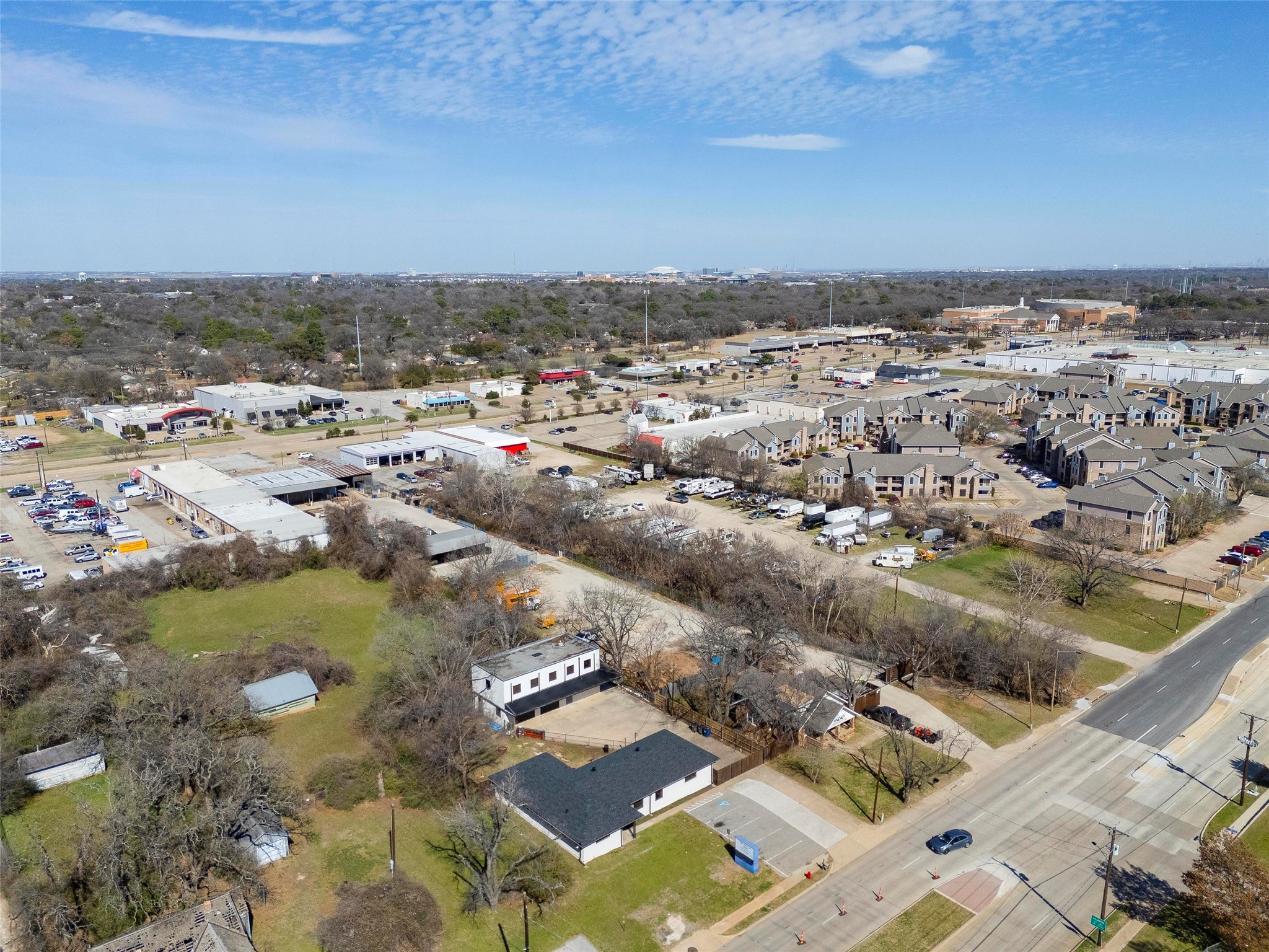 1927 Arkansas Lane Pantego TX 76013