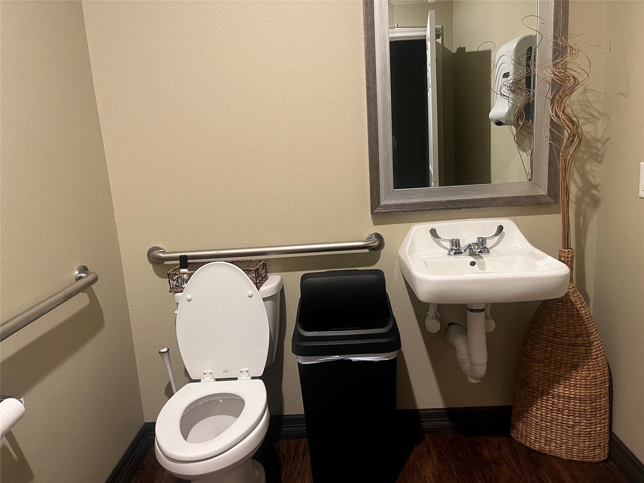 1404 Rice Road Tyler TX 75703