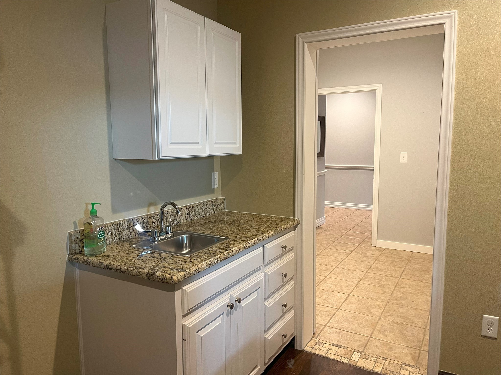 1404 Rice Road Tyler TX 75703