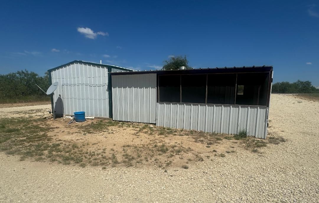 2975 Fm 1929 Voss TX 76888