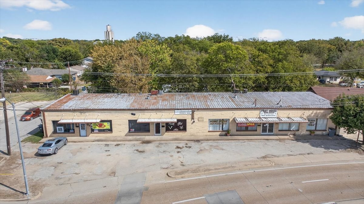 1010 N Dallas Avenue N Lancaster TX 75146