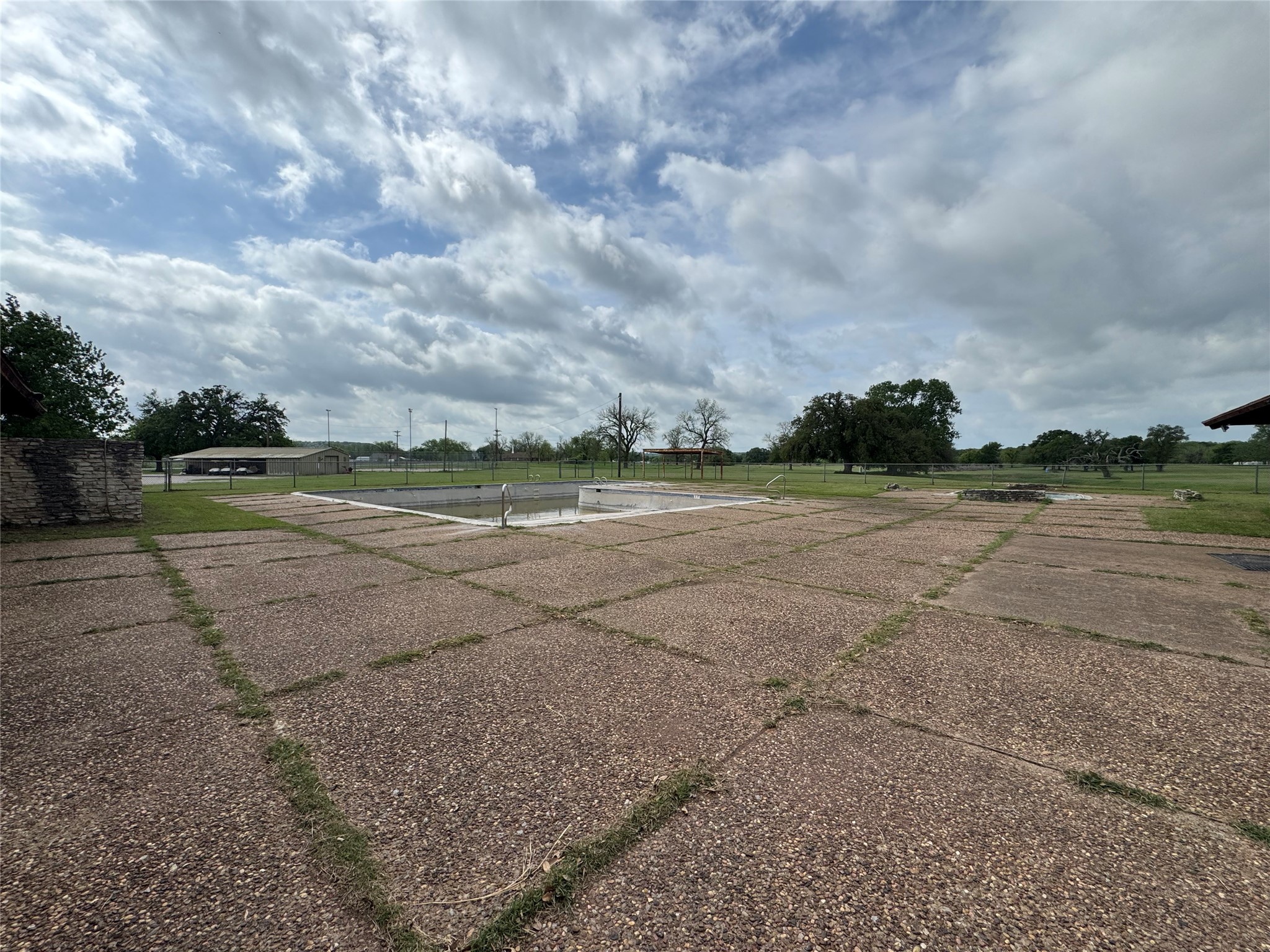 305 Lipan Weatherford TX 76087
