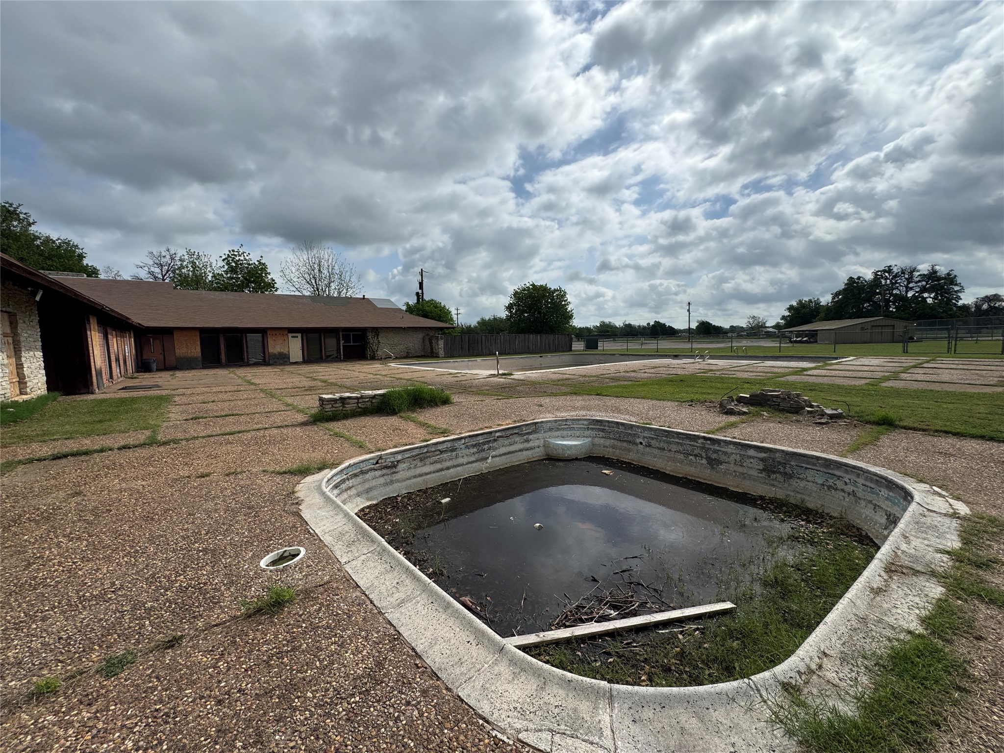 305 Lipan Weatherford TX 76087