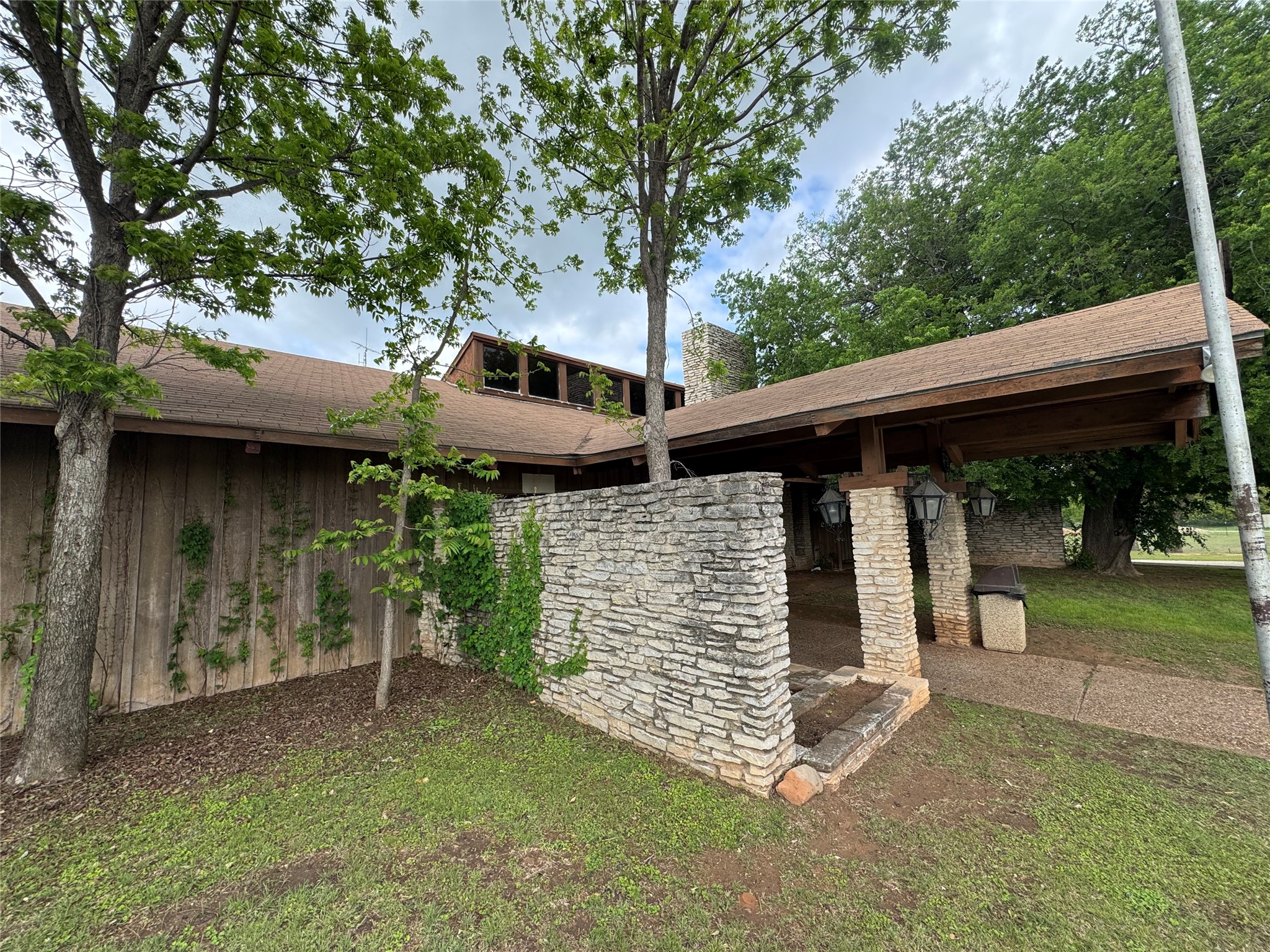 305 Lipan Weatherford TX 76087