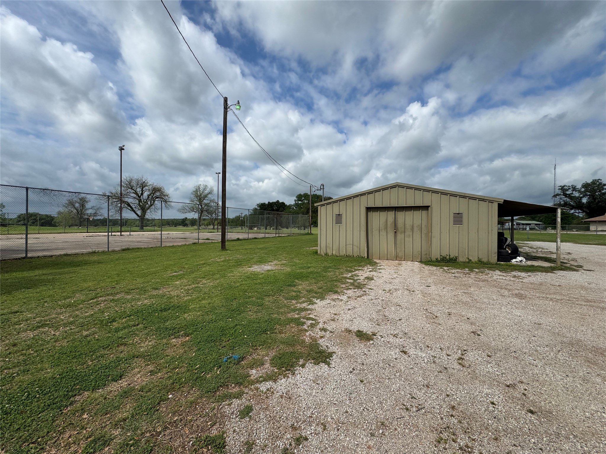 305 Lipan Weatherford TX 76087