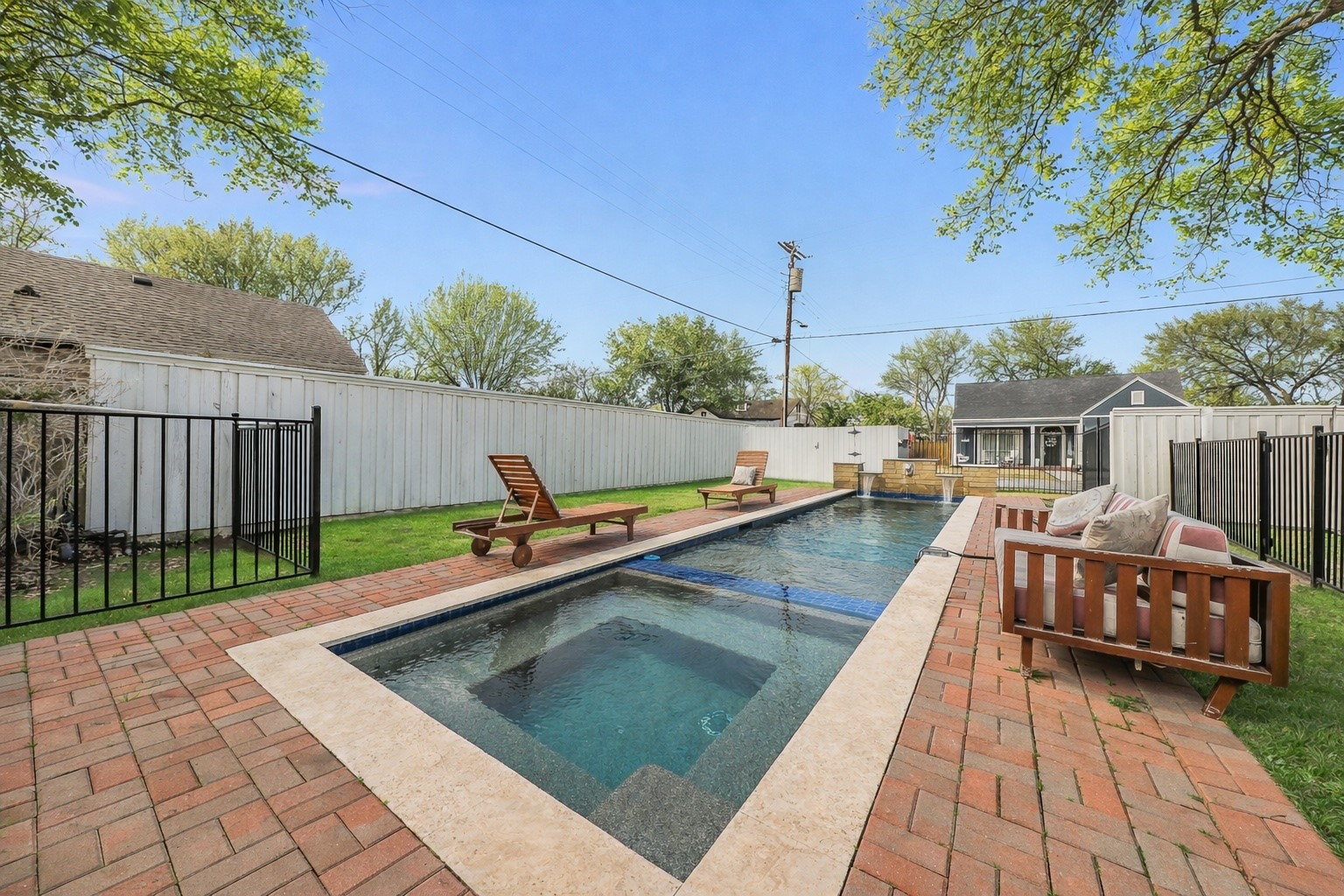811 N Church Street Mckinney TX 75069