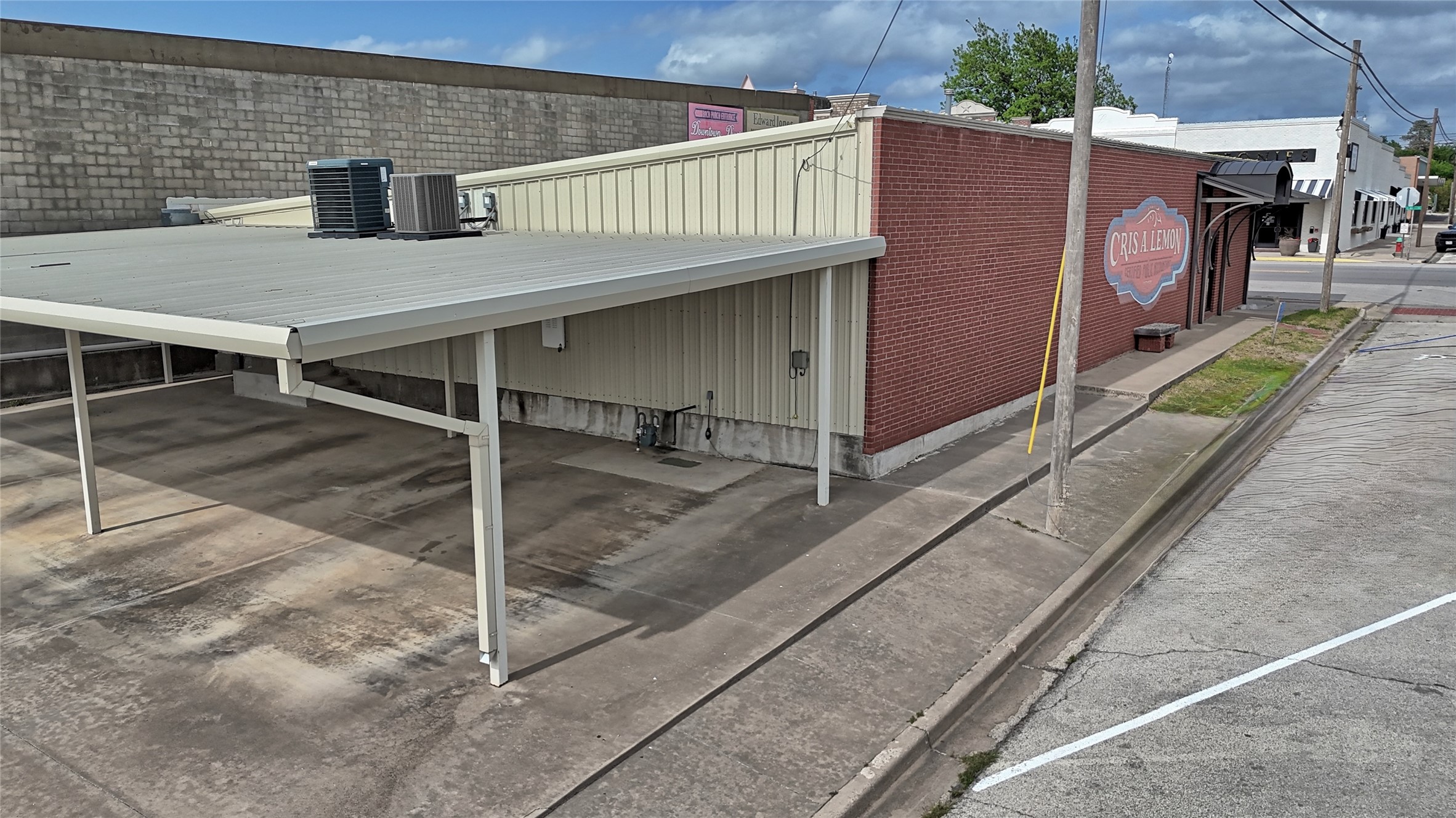201 Clay Street Nocona TX 76255