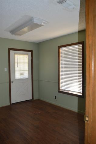 800 W Front Street De Kalb TX 75559