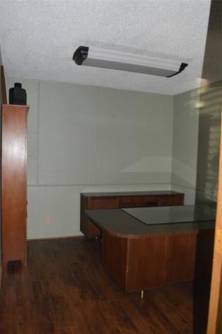 800 W Front Street De Kalb TX 75559