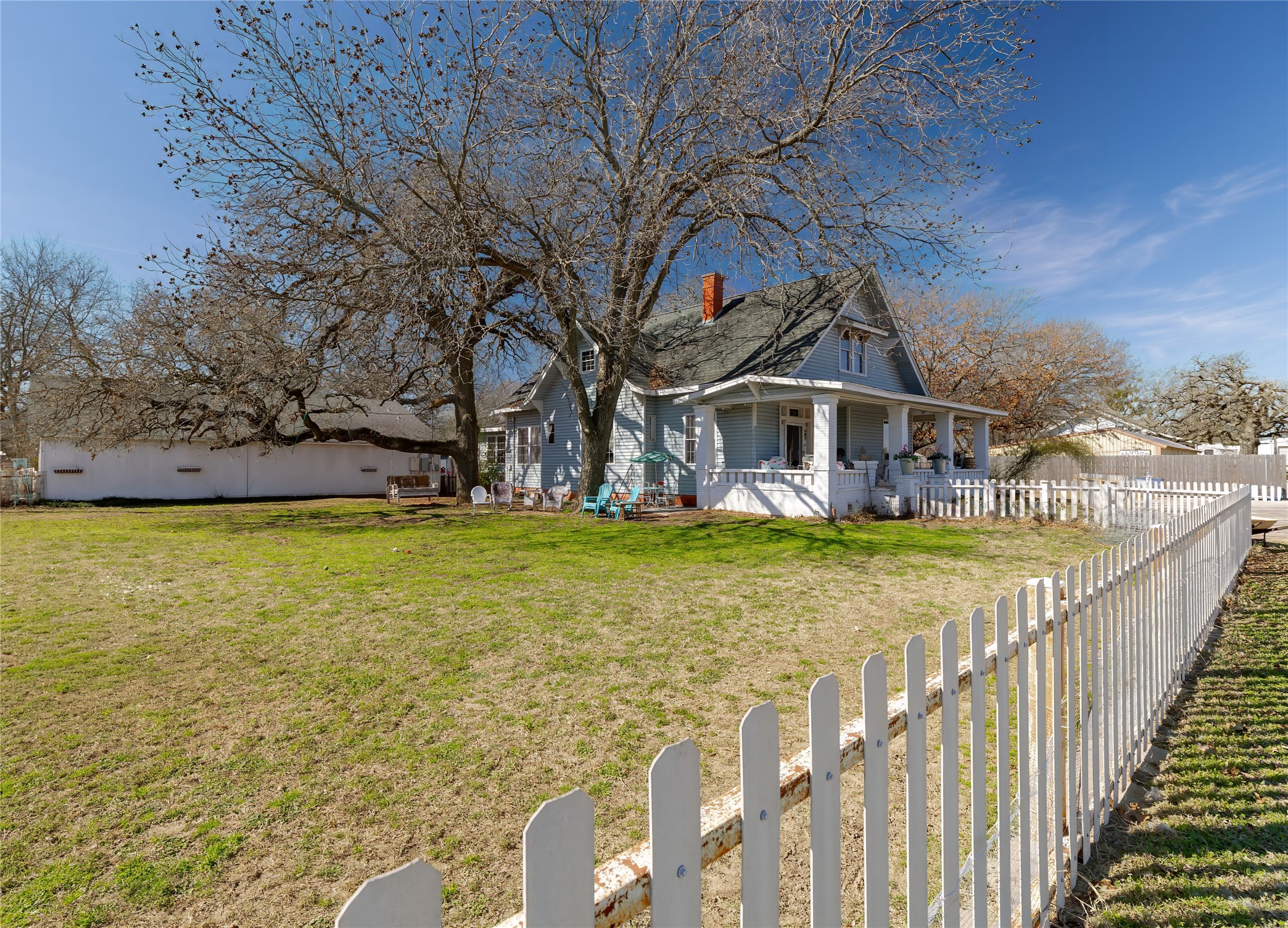 403 W Franklin Street Alvord TX 76225