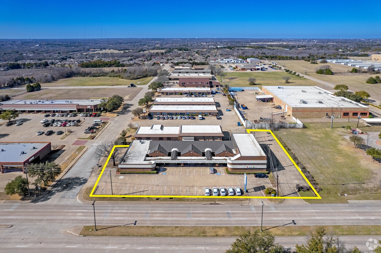1701 N Hampton Road Desoto TX 75115