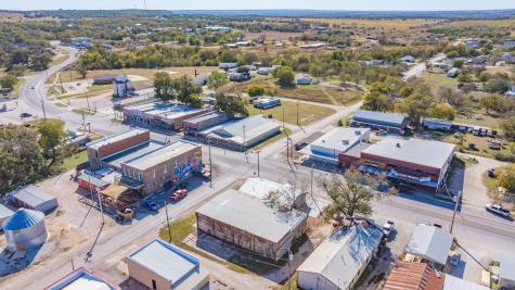 4153 3rd Street Walnut Springs TX 76690