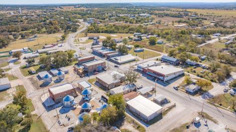 4153 3rd Street Walnut Springs TX 76690
